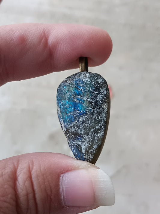 Rough Labradorite Simple Bail Pendant